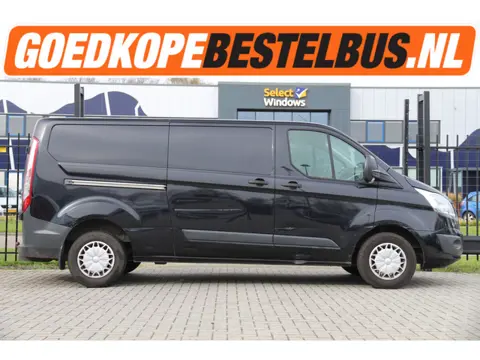 Ford Transit Custom 2.2 TDCI 125 / L2H1 / Trekhaak / Cruise / Airco..