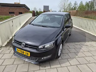 Volkswagen Polo 1.4-16V Highline (bj 2013, automaat)