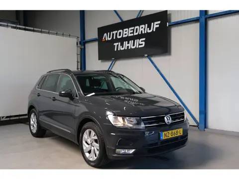 Volkswagen Tiguan 2.0 TDI Comfortline Automaat - N.A.P. Airco, Cruise, PDC.
