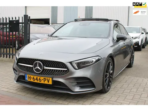 Mercedes-Benz A-klasse 180 Premium Plus AMG Pano Sfeer Memory Widescreen!!