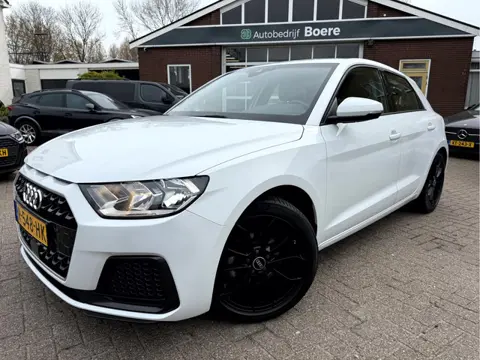 Audi A1 Sportback 25 TFSI Advanced edition SOH 90.5%, 17''Lmv, Stoelverwarming, App Connect