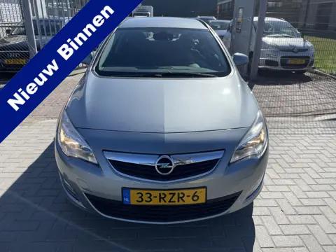 Opel Astra Sports Tourer 1.4 Edition Nw apk frisse Opel trekhaak navi goede Airco nl auto