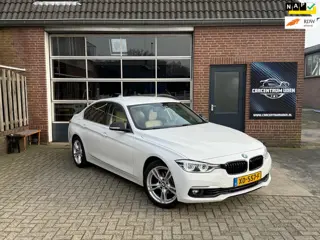 BMW 3-serie 318i Luxury Edition