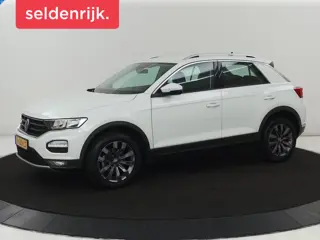 Volkswagen T-Roc 1.0 TSI Style Business | Trekhaak | Camera |  Adaptive cruise | Carplay | Navigatie
