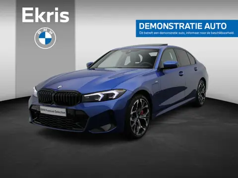 BMW 3 Serie Sedan 330e M Sportpakket Pro | Comfort Pack | Comfort Access | Achteruitrijcamera | Schu