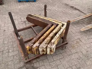 Onbekend FEM 4 (64.5 cm) Diverse setjes vorken op voorraad 8000 kg