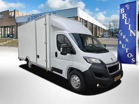 Peugeot Boxer 2.2 BlueHDi 140 PK Lowliner Laadklep / Oprijklep Lage instap Airco Cruisecontrol