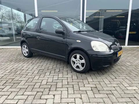 Toyota Yaris 1.3 VVT-i Sol lmv (bj 2004)