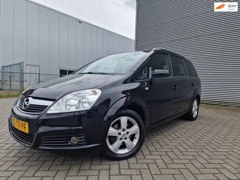Opel Zafira 1.8 Temptation 7p. AIRCO CRUISE TREKHAAK 2 X SLEUTELS