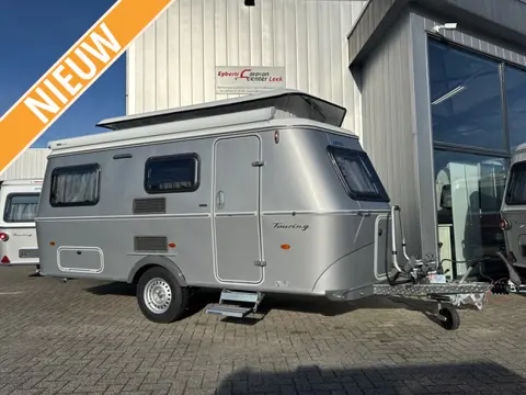 Eriba Touring 540 Legend Hampton Zilver