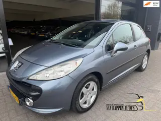 Peugeot 207 1.4 VTi XR / apk 4-2027
