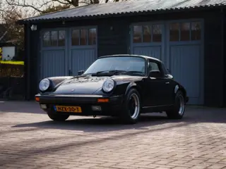 PORSCHE 911 Carrera 3.2 Targa - Black - Rebuilt Engine