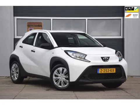 Toyota Aygo X 1.0 VVT-i MT APPLE CARPLAY/ADAPTIEVE CRUISE/LED DAGRIJ VERLICHTING