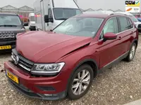 Volkswagen Tiguan 2018 * 1.4 TSI * 123.D KM * VOOR KOP SCHADE !! !!