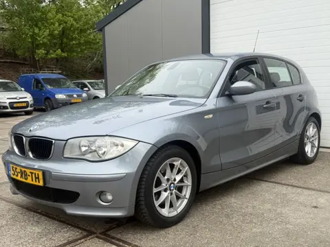 BMW 1-serie 120i High Executive | Automaat | Clima | Navi