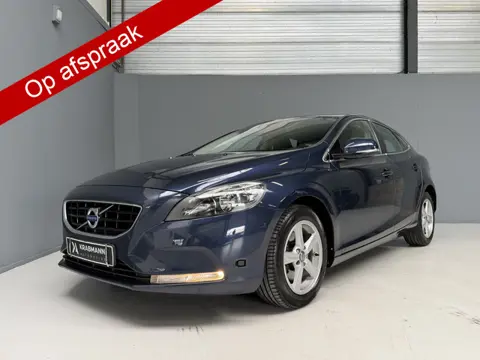 Volvo V40 T3 Momentum Dealer Onderhouden|Camera|Navi|Cruise