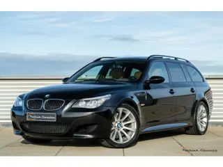 BMW M5 touring E61 | 63.000KM | Panorama | HUD | Comfort Access