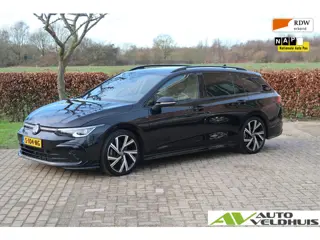 Volkswagen Golf Variant 1.5 eTSI R-Line Business+ PANO TREKHAAK