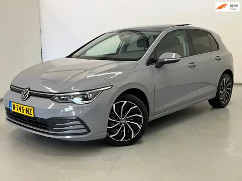 Volkswagen Golf 2.0 TDI / Pano / BTW / CarPlay / Stoelverwarming