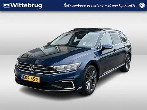 Volkswagen Passat Variant 1.4 TSI PHEV GTE Business / AUTOMAAT/ PANO/ DCC/ PARK.SENSOR.V+A/ 360 CAME