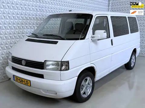 Volkswagen Transporter Kombi 2.5 5-cilinder 9-persoons (2000)