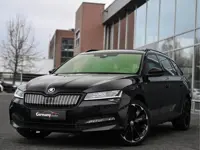 Škoda Superb Combi 1.4 TSI iV 218pk Sportline Business Pano Matrix ACC BSM DCC Elektr. Zetels Stuur/