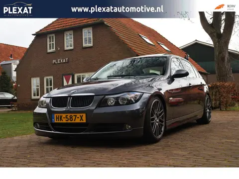 BMW 3-serie 325i Executive | 6-Cillinder | Handgeschakeld | Slechts 179.000KM | Historie | Xenon | C