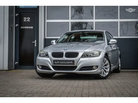BMW 3-serie 318i Business Line|*FACELIFT*|XENON|CRUISE|TREKHAAK|NAVI