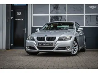 BMW 3-serie 318i Business Line|*FACELIFT*|XENON|CRUISE|TREKHAAK|NAVI