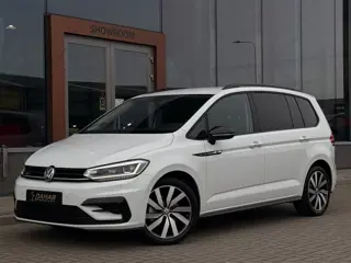 Volkswagen Touran 1.5 TSI Highline Business R 7p | ACC | Achteruitrijcamera | Stoelverwarming V+A | 