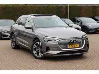 Audi e-tron 50 quattro Business edition Plus 71 kWh / SoH 92,9% / Panoramadak / Camera / Luchtvering