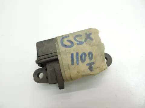 ZEKERINGKAST Suzuki GSX F 1100 1988 - 1994