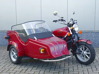 Honda GL 1000 GOLDWING ZIJSPAN (bj 1976)
