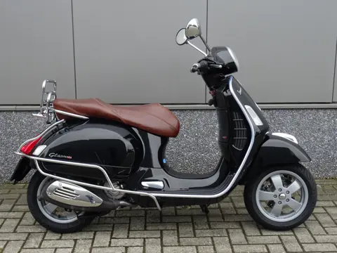 Vespa GTS 250 I.E ABS (bj 2008)