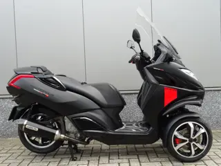 Peugeot METROPOLIS 400 RXR (bj 2017)