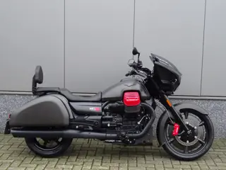 Moto Guzzi MGX 21 FLYING FORTRESS (bj 2017)