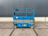 Genie GS 2632 schaar hoogwerker 10 meter smal (bj 2014)