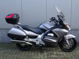 Honda ST 1300 PAN EUROPEAN (bj 2002)