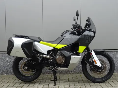 Husqvarna NORDEN 901 (bj 2022)