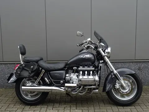 Honda GL 1500 F 6 (bj 2002)