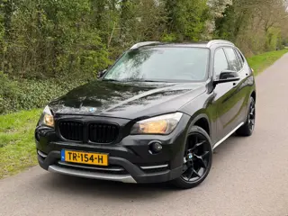 BMW X1 XDrive18d Business+ | Automaat + Clima + Navi |