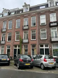 Woning aan de Eerste Helmersstraat te Amsterdam