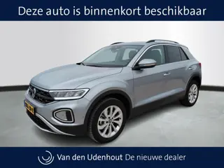 Volkswagen T-Roc 1.5 TSI Automaat Life Edition | Camera | Climatronic | 17" | VERWACHT |