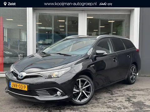 Toyota Auris 1.8 Hybrid Dynamic Ultimate | Achteruitrijcamera | Bluetooth | Cruise Control