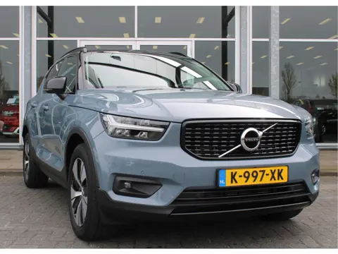 Volvo XC40 T4 211PK Automaat Recharge R-Design Expression | Adapt. Cruise | El. Trekhaak | Camera | 