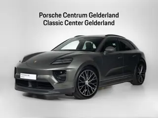 Porsche Macan 4