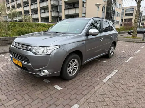 Mitsubishi Outlander 2.0 PHEV Hybrid Business Edition Climate Cruise
