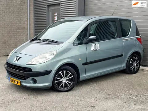 Peugeot 1007 1.4 Gentry