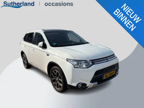 Mitsubishi Outlander 2.0 PHEV Executive Edition | Trekhaak | Achteruitrijcamera |
