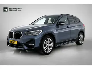 BMW X1 SDrive18i High Executive(Goed OnderH, Navi Pro, Camera, StoelV, Active Cruise, Lane Assist, K